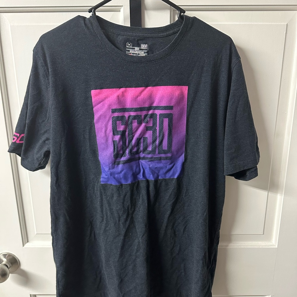Under Armour Black and Pink Short Sleeve Tee with Graphic Design